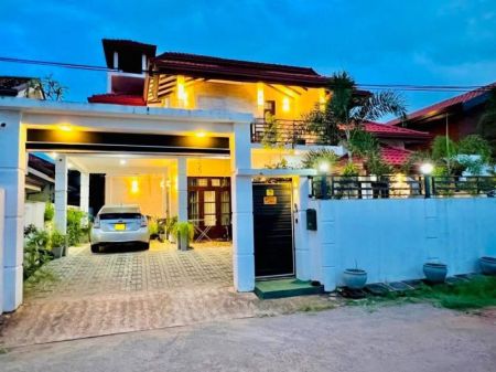 Exterior - (DH877) Modern Two Storey House for Sale in Dalupotha, Negombo