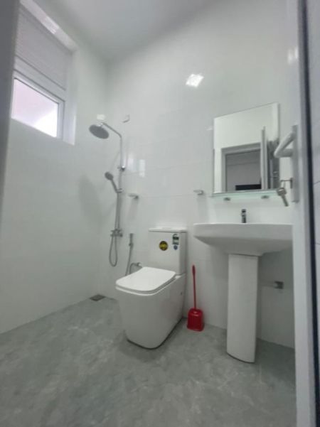 Bathroom - Dehiwala 2-Bedroom Fully Furnished Apartment Available for Long-Term Rental. (Property Code: CSM301)