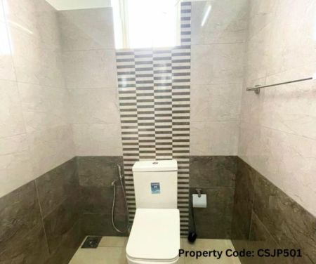 Bathroom - Wellawatte 3-Bedroom Fully Furnished Apartment Available for Long-Term Rental. (Property Code: CSJP5001)