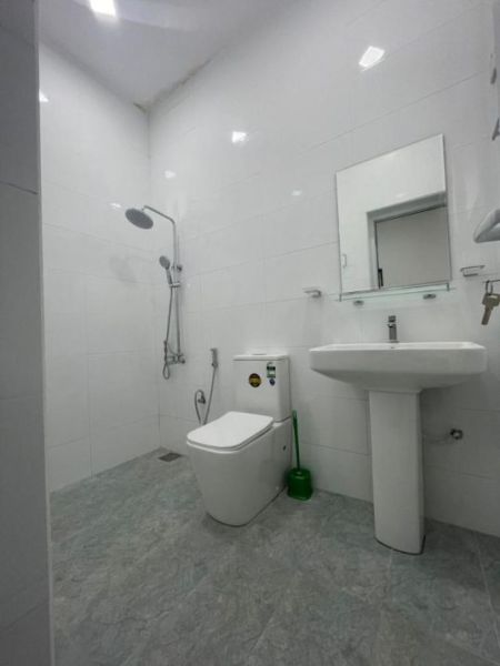 Bathroom - Dehiwala 2-Bedroom Fully Furnished Apartment Available for Long-Term Rental. (Property Code: CSM302)