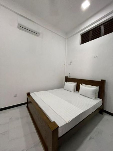 Bedroom - Dehiwala 2-Bedroom Fully Furnished Apartment Available for Long-Term Rental. (Property Code: CSMG0F)