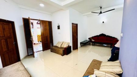 Living Room - (SR1553) Luxury Three Storey House for Rent in Rajagiriya