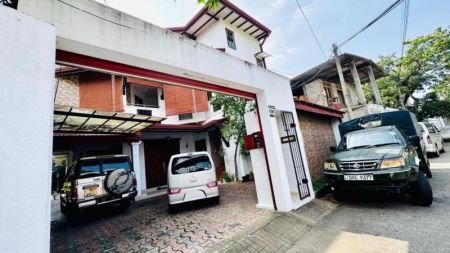 Exterior - (SR1553) Luxury Three Storey House for Rent in Rajagiriya