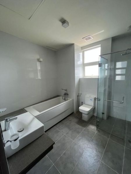 Bathroom - The Castle - 03 Bedroom Unfurnished Apartment for Sale in Colombo 08 (A2481) 