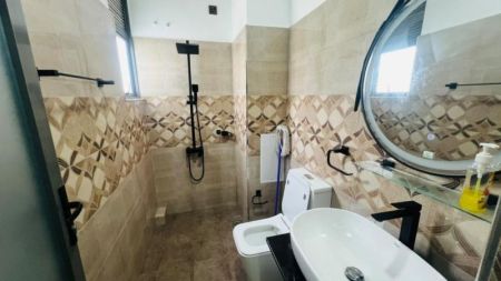 Bathroom - Fully Furnished 3 BR Apartment for rent in Battaramulla 
