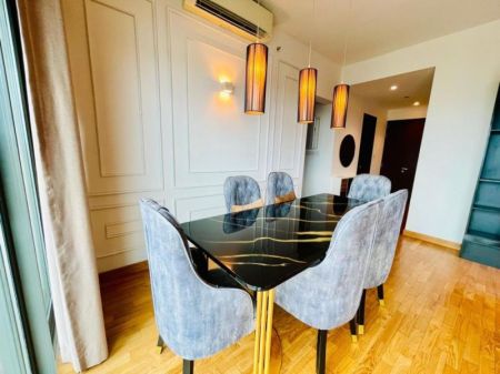 Dining room - Fully Furnished 3 BR Luxury Apartment for rent in Colombo 2 