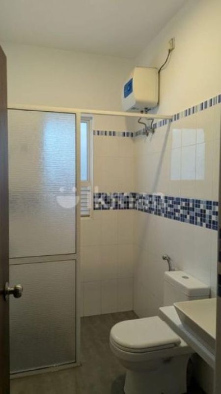 Bathroom - House For Rent In Thalawathugoda ( File No 5580b)   