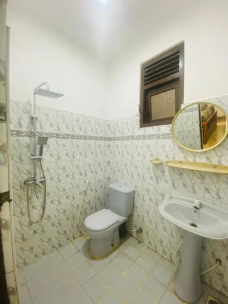 Bathroom - Colombo 06 Fully Furnished Apartment – Short-Term Rental. Property Code: (CSPL301)