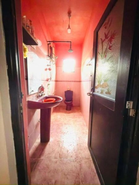 Bathroom - (RH477) Three Storey House for Sale in Ratmalana
