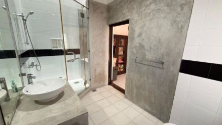Bathroom - (DH1296) Architect Designed Three Storey House for Sale in Talawatugoda