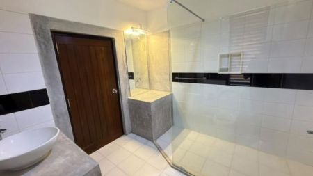 Bathroom - (DH1296) Architect Designed Three Storey House for Sale in Talawatugoda