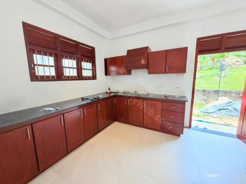 House for sale in Thalawathugoda