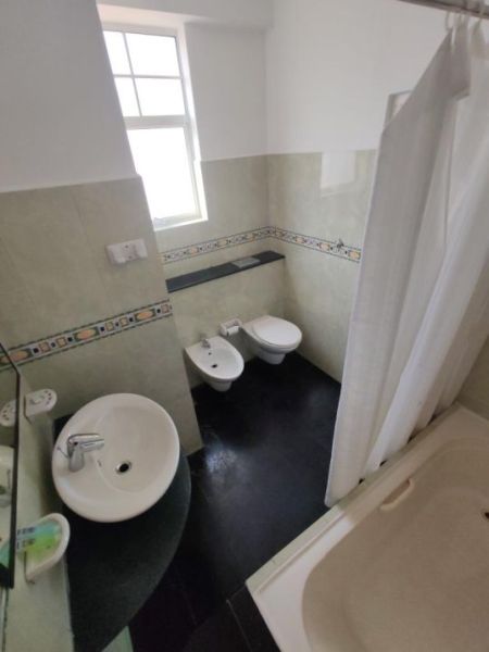 Bathroom - (PA519) 3 Bed Apartment For Sale in Colombo 6