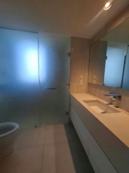 Bathroom - CCC - 03 Bedroom Furnished Apartment for Rent in Colombo 02 (A5894)