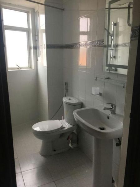 Bathroom - Casa - 02 Bedroom Furnished Apartment for Sale in Colombo 05 (A1447)