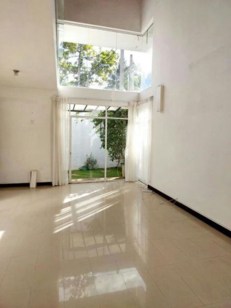 Bathroom - 04 Bedroom Unfurnished House for Sale in Battaramulla (A6519)