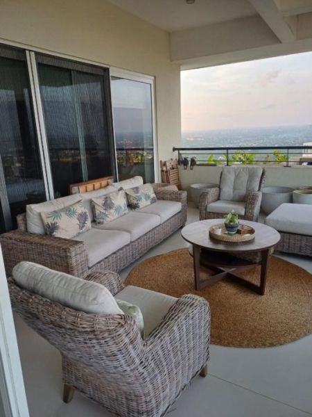 Living Room - Clearpoint Unfurnished Apartment for Rent - A14668
