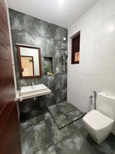Bathroom - ￭ Kotte ￭ 04BR House For Rent ￭ (NK11646)