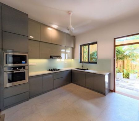 Kitchen - Elegant 4-Bedroom Home For Sale at Lake Road, Battaramulla