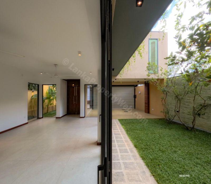 House for sale in Battaramulla