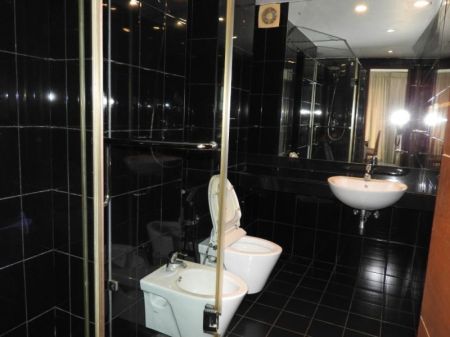 Bathroom - Fairway Waterfront Furnished Apartment for Rent - A53226
