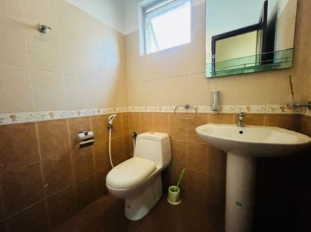 Bathroom - Sandy Croft - 02 Bedroom Furnished Apartment for Sale in Colombo 05 (A1198)