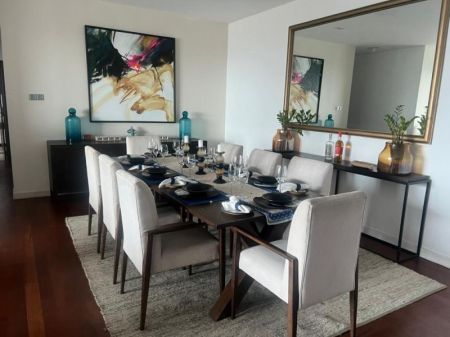 Dining room - Apartment for Rent in Iceland Residence