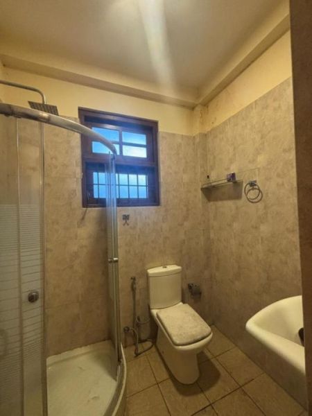 Bathroom - House for sale in dehiwala ( nadimala)