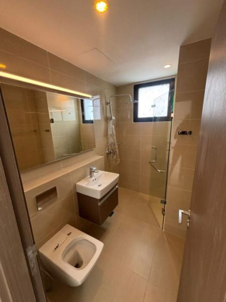 Bathroom - Marina Square Unfurnished Apartment for Rent - A54880