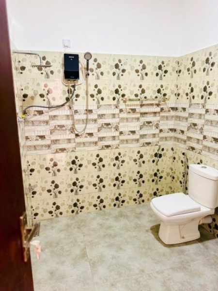 Bathroom - (PH1030)  Brand New Modern House for Sale in Madapatha,Batakettara