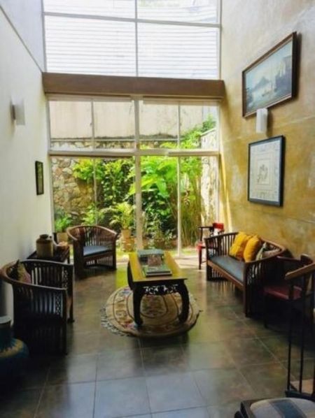 Living Room - (NR805) Fully Furnished House for Rent in Colombo 5