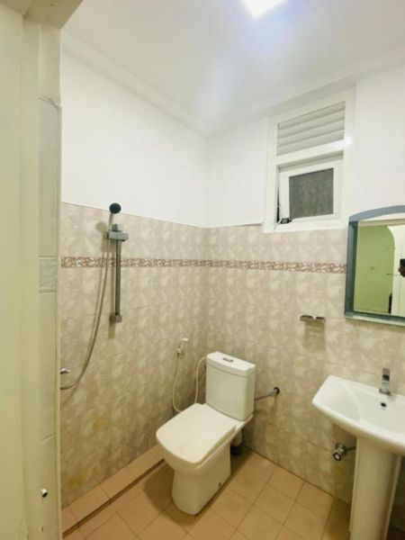 Bathroom - Colombo 06 Fully Furnished Apartment Available for Short-Term Rental. (Property Code: CSPLG0F)