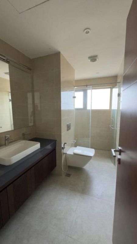Bathroom - The Grand - 03 Bedroom Furnished Apartment for Sale in Colombo 07 (A4466)