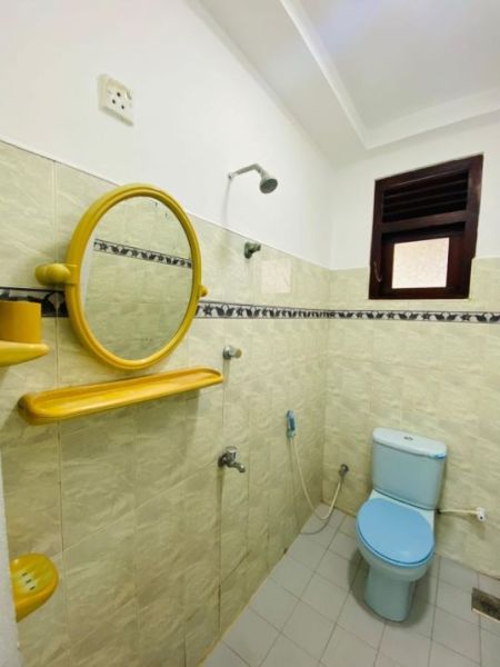 Bathroom - Colombo 06 Fully Furnished Apartment for Long-Term Rental. Property Code: (CSPL201)