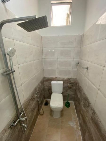 Bathroom - Kalubowila 3-Bedroom Fully Furnished Apartment for Long-Term Rental. Property Code: (CSA102)