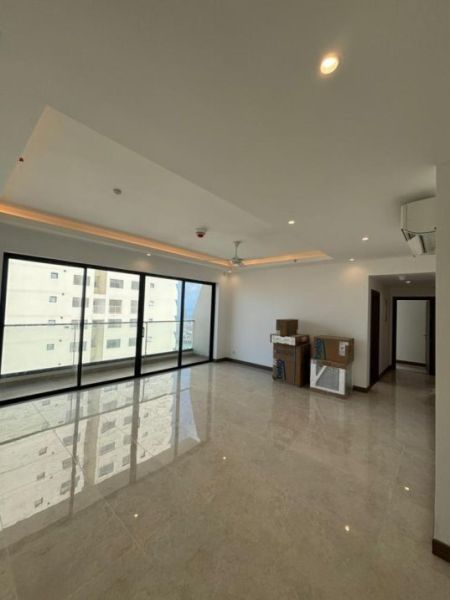 Living Room - Marina Square 3 BR Apartment For Sale in Colombo 15 Port View 