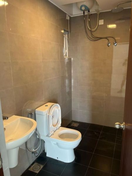 Bathroom - Colombo 3 Cornwall 3 Bedroom Apartment Available For Rent
