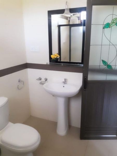 Bathroom - (DC1099) Three Storey Villa for Sale in Kosgoda