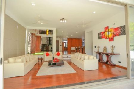 Living Room - Nugegoda Super Luxury House For Sale In A Prime Location 