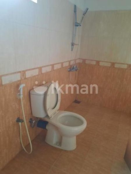 Bathroom - House Rent In Kotte ( File No 5589b) In Beddagana Road