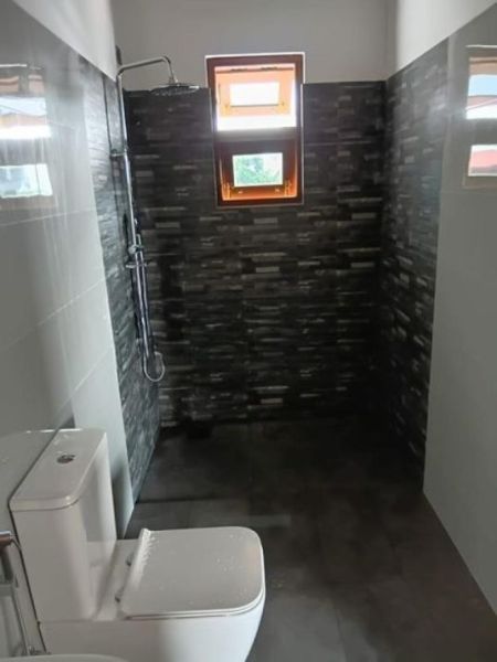 Bathroom - 6.75 Perches - Unfurnished House for Sale - HL49142