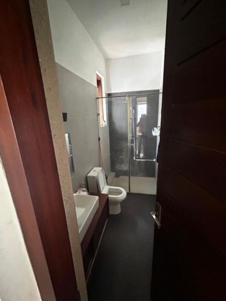 Bathroom - 13.7 Perches Unfurnished House for Sale - HL54985