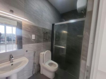 Bathroom - Blue Ocean - 03 Bedroom Unfurnished Apartment for Sale in Colombo 05 (A5322)