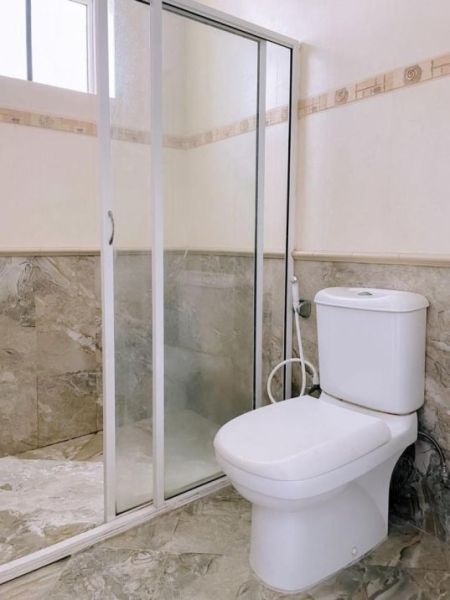 Bathroom - Datum paradise/Furnished/3beds/for rent in Colombo 4