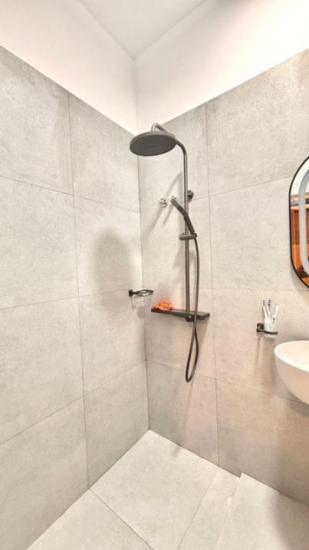 Bathroom - (PR1018) Fully Furnished 5 Bedroom Modern House for Rent in Moratuwa