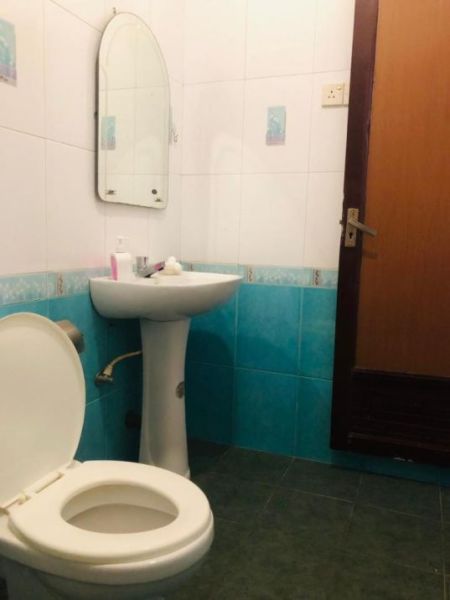 Bathroom - (NR666) Three Storey House for Rent in Dehiwala