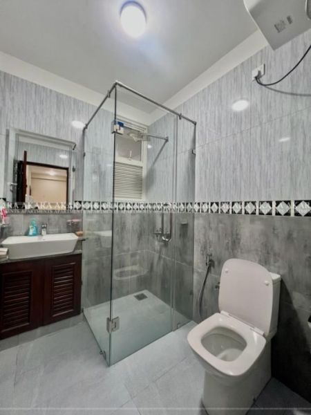 Bathroom - Summer 64 Furnished Apartment for Rent - A54625
