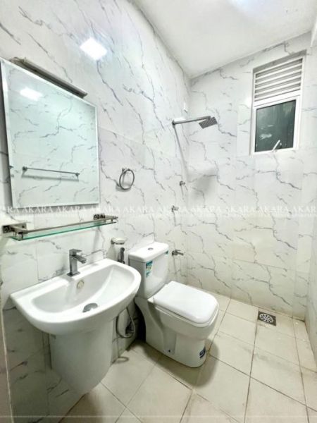 Bathroom - Grand Tower Unfurnished Apartment for Sale - A48703