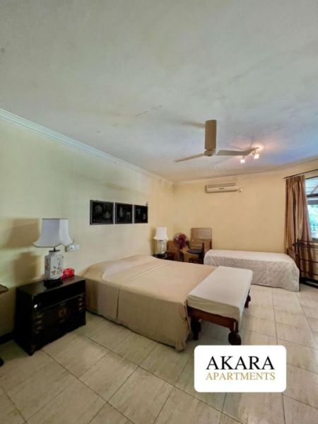 Living Room - 20.5 Perches - Semi-furnished House for Sale - HL54096
