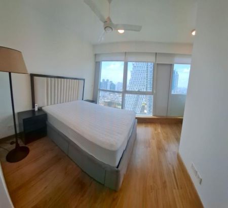 Bedroom - Brilliantly Furnished, Brand New 3 Bedroom Apartment - Colombo City Center....Panoromic view of the Indian ocean.